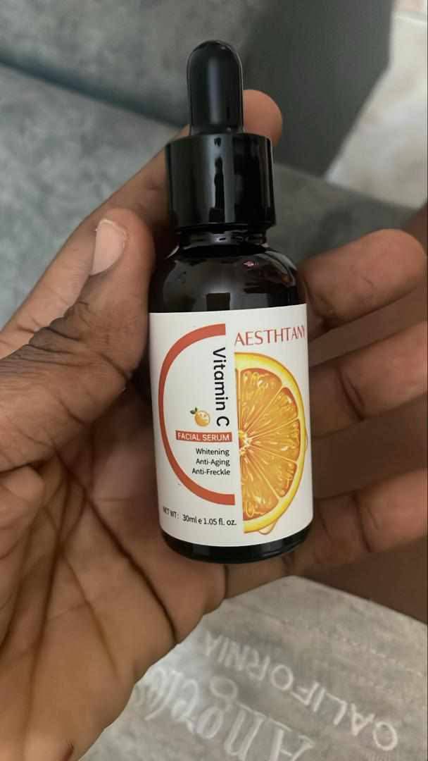 Sérum Visage à la Vitamine C – Éclat & Uniformité